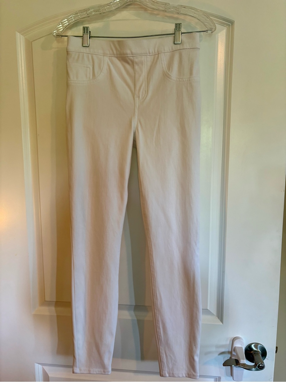 Like New! Women’s Spanx White Denim Jeans